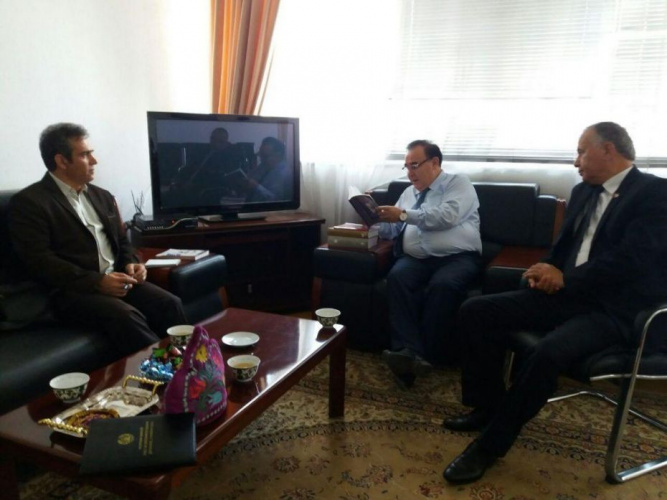 دیدار رئیس پژوهشگاه  فرهنگ فارسی - تاجیکی با رئیس مرکز تحقیقات استراتژیک تاجیکستان